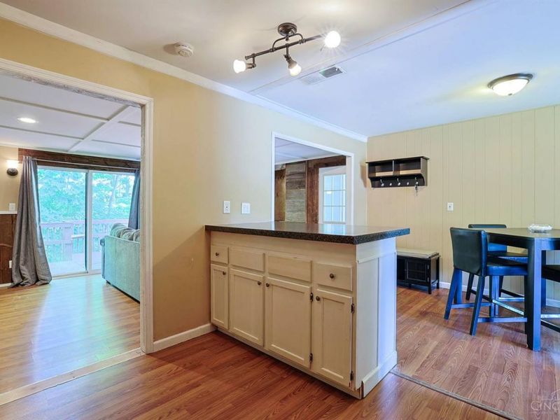 404 Mohican Drive, Loveland, OH 45140 Photo 11