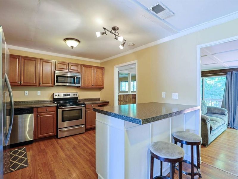 404 Mohican Drive, Loveland, OH 45140 Photo 8