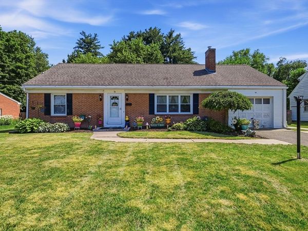 52 Elbert Rd, Agawam, MA 01001