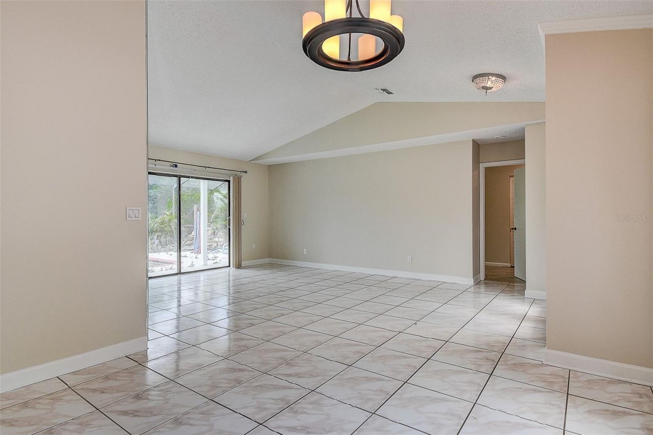 2876 Lake Valencia Boulevard E, Palm Harbor, FL 34684 Photo
