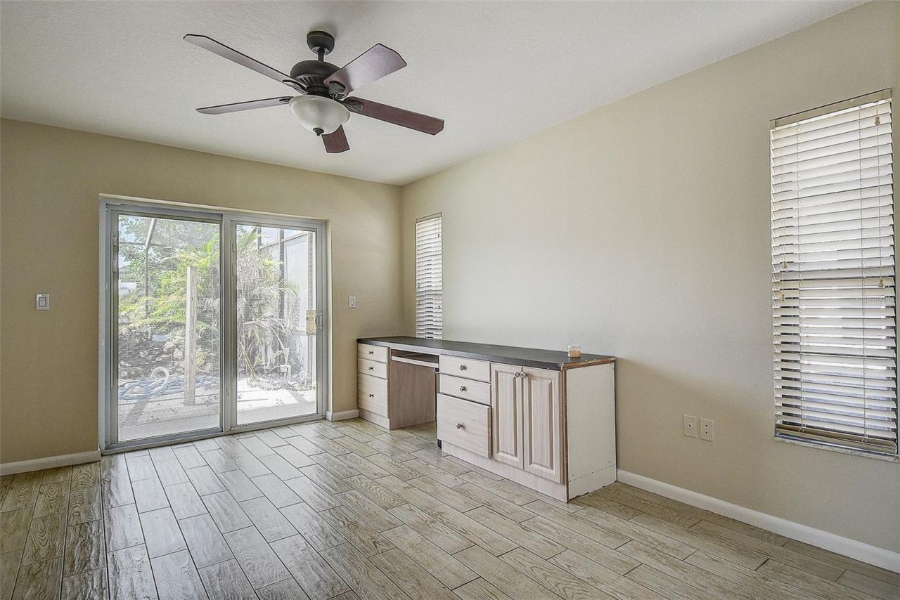 2876 Lake Valencia Boulevard E, Palm Harbor, FL 34684 Photo