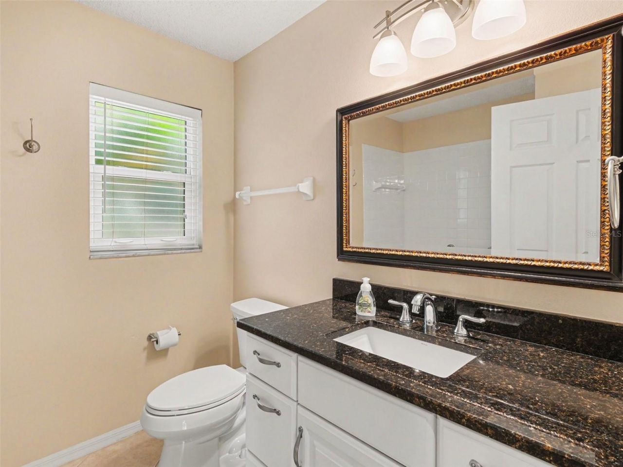 5325 Gardens Dr, Sarasota, FL 34243 Photo