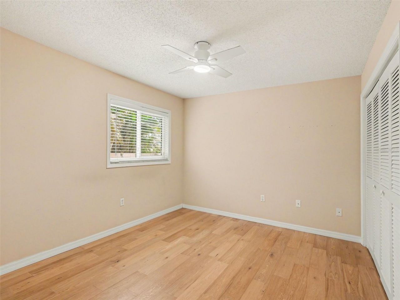 5325 Gardens Dr, Sarasota, FL 34243 Photo