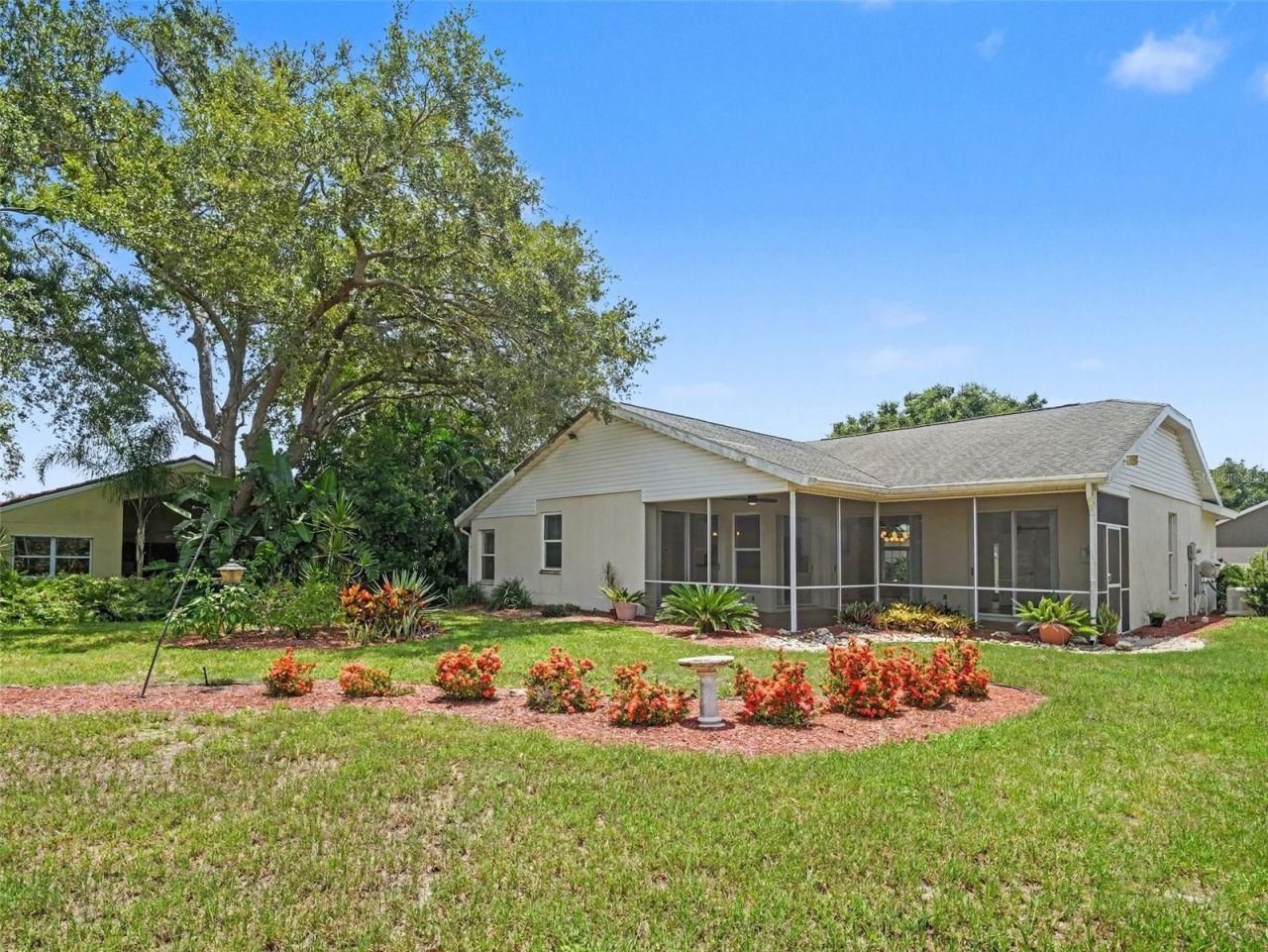 5325 Gardens Dr, Sarasota, FL 34243 Photo