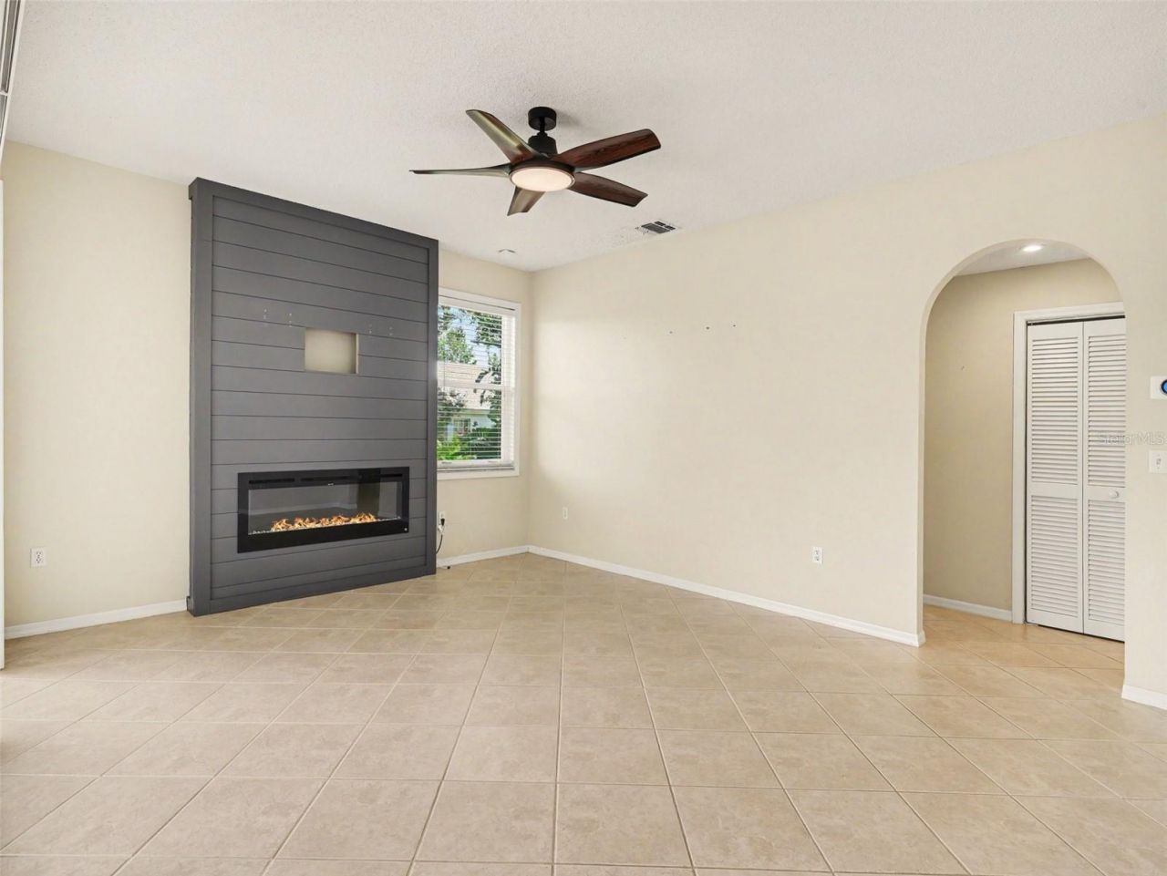 5325 Gardens Dr, Sarasota, FL 34243 Photo