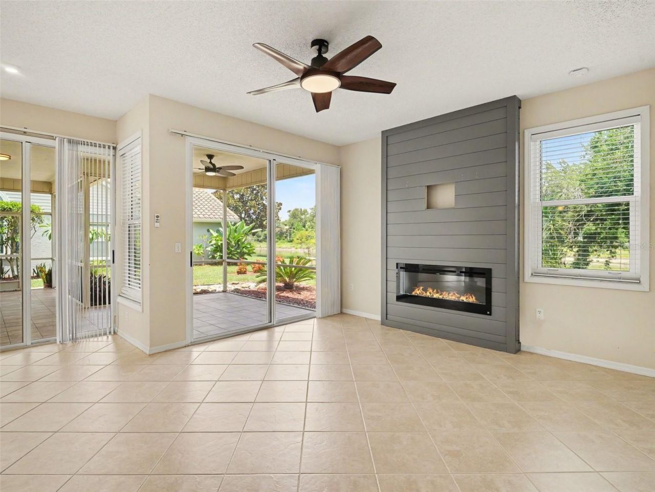 5325 Gardens Dr, Sarasota, FL 34243 Photo