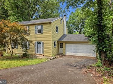42 SPRINGS DRIVE, DOYLESTOWN, PA 18901