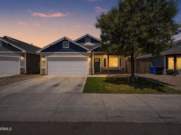 5034 S 11TH Place, Phoenix, AZ 85040