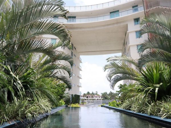 6620 Indian Creek Dr, Unit 302, Miami Beach, FL 33141