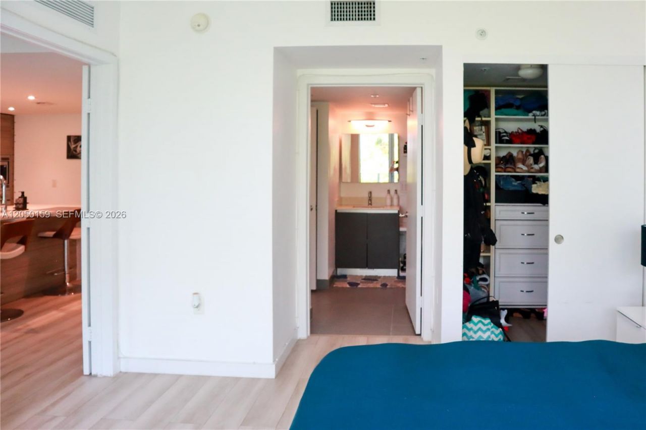 6620 Indian Creek Dr, Unit 302, Miami Beach, FL 33141 Photo