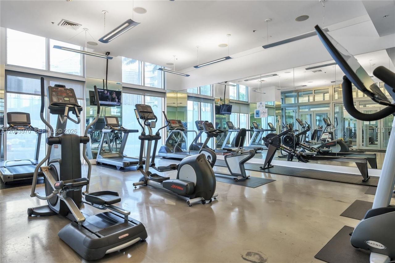90 SW 3rd St , Unit 4403, Miami, FL 33130 Photo