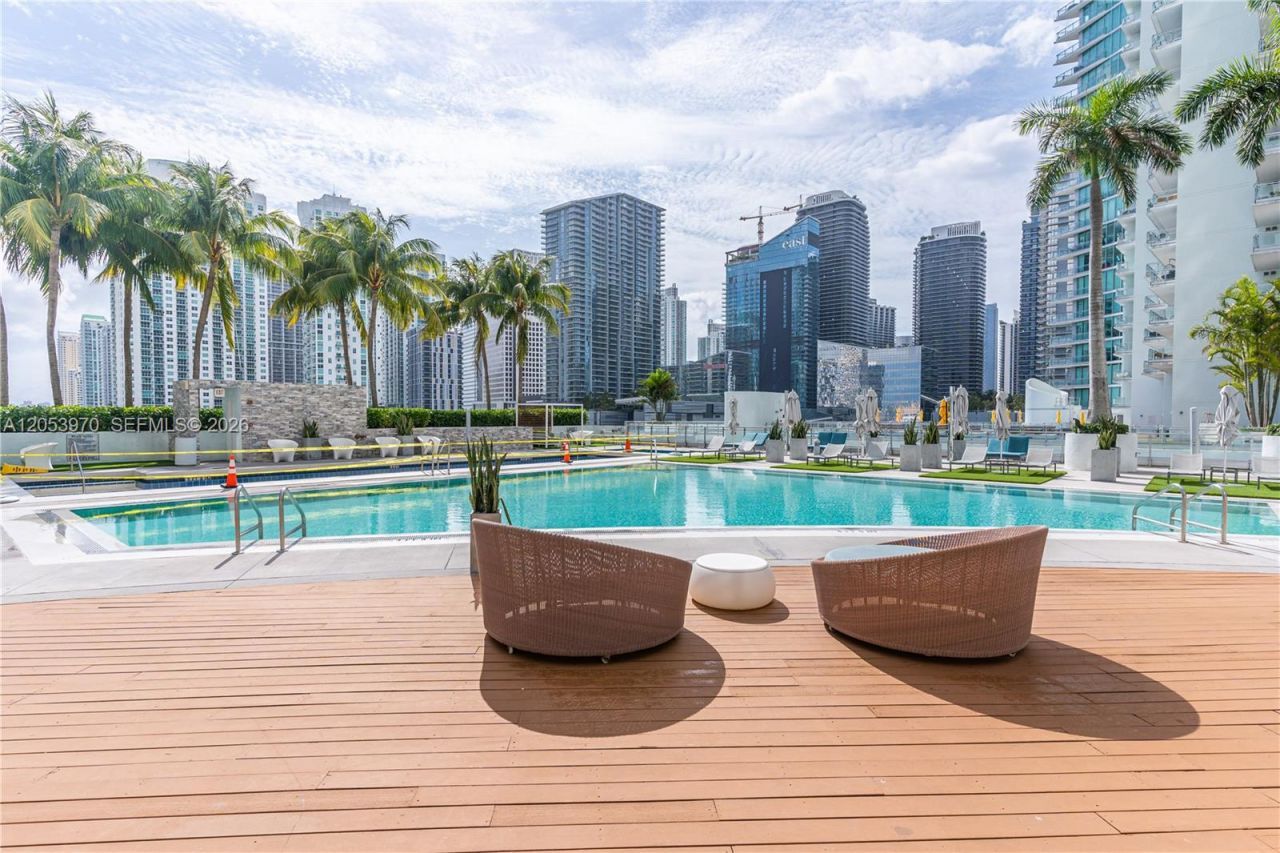 90 SW 3rd St , Unit 4403, Miami, FL 33130 Photo