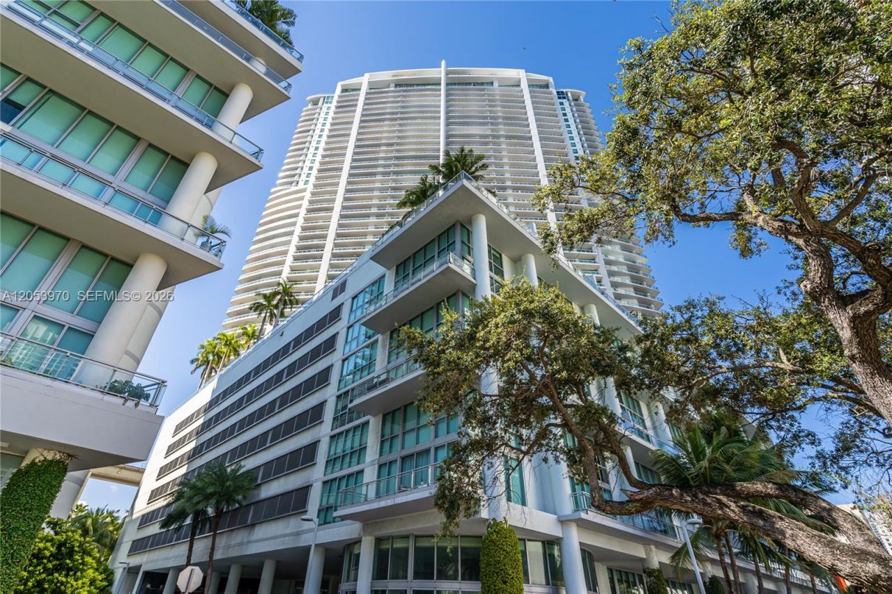 90 SW 3rd St , Unit 4403, Miami, FL 33130 Photo