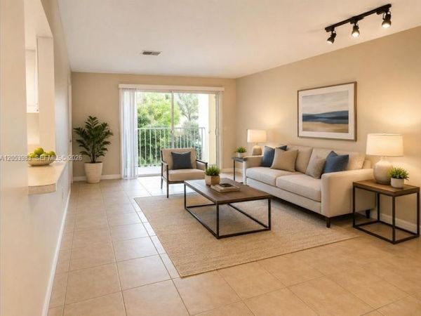 15721 SW 137th Ave, Unit 204, Miami, FL 33177