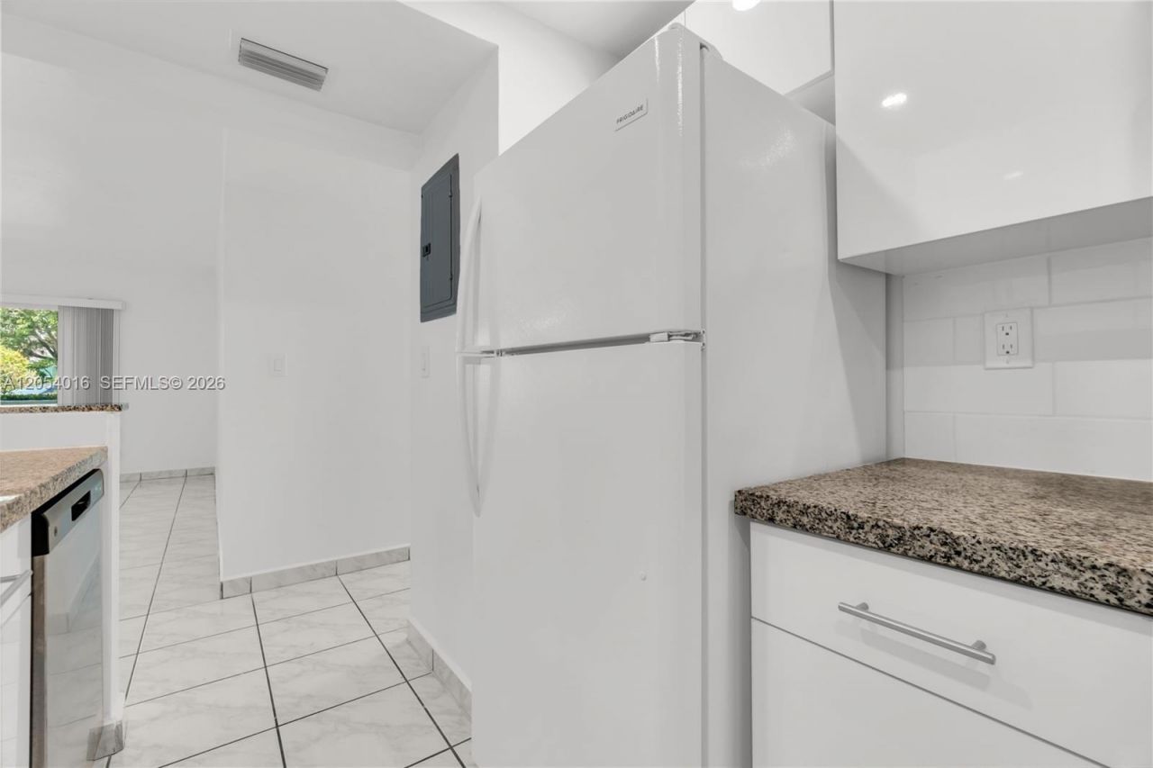 9354 SW 77th Ave, Unit I1, Miami, FL 33156 Photo