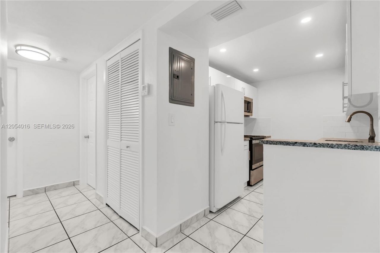 9354 SW 77th Ave, Unit I1, Miami, FL 33156 Photo