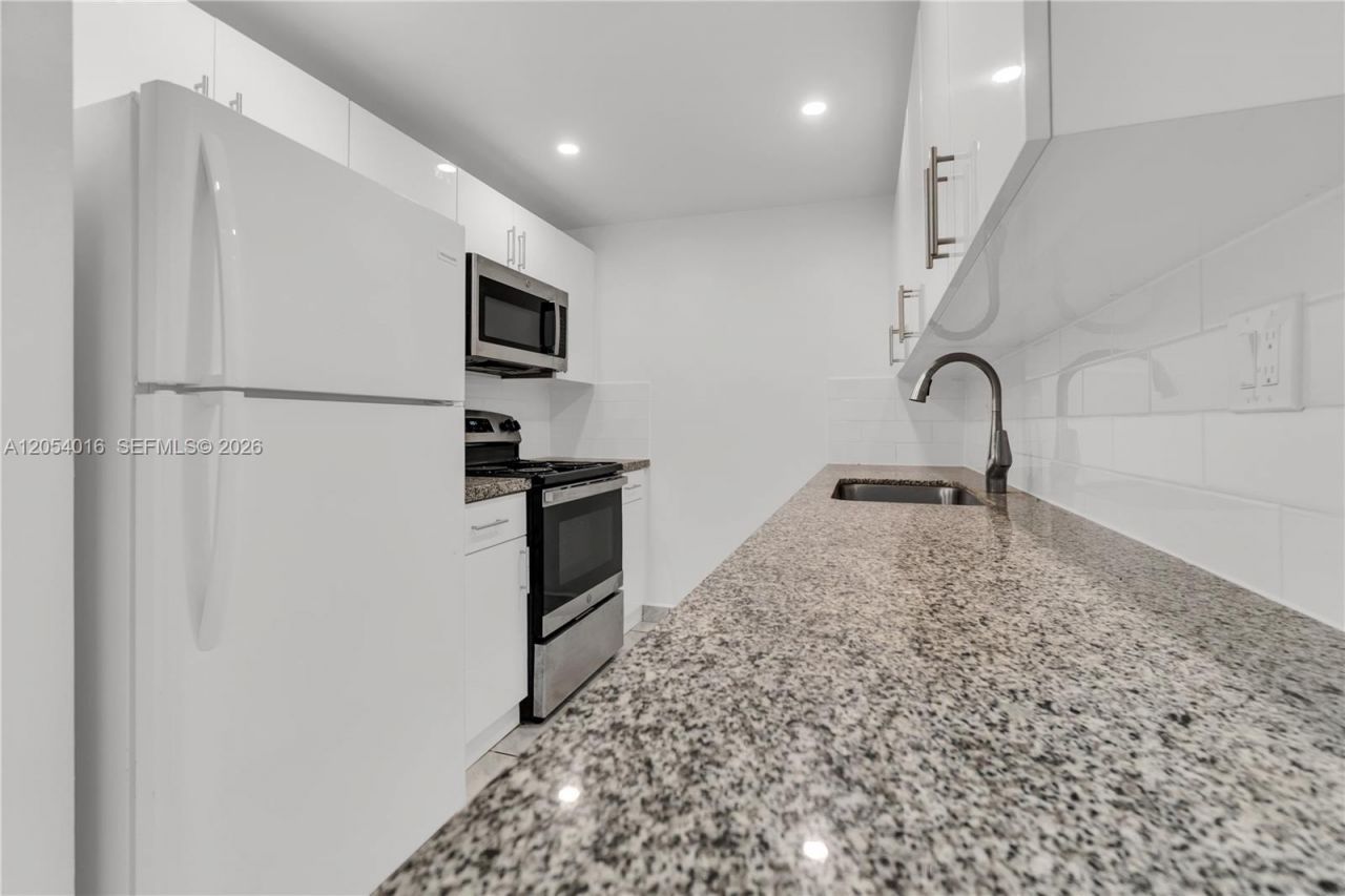 9354 SW 77th Ave, Unit I1, Miami, FL 33156 Photo