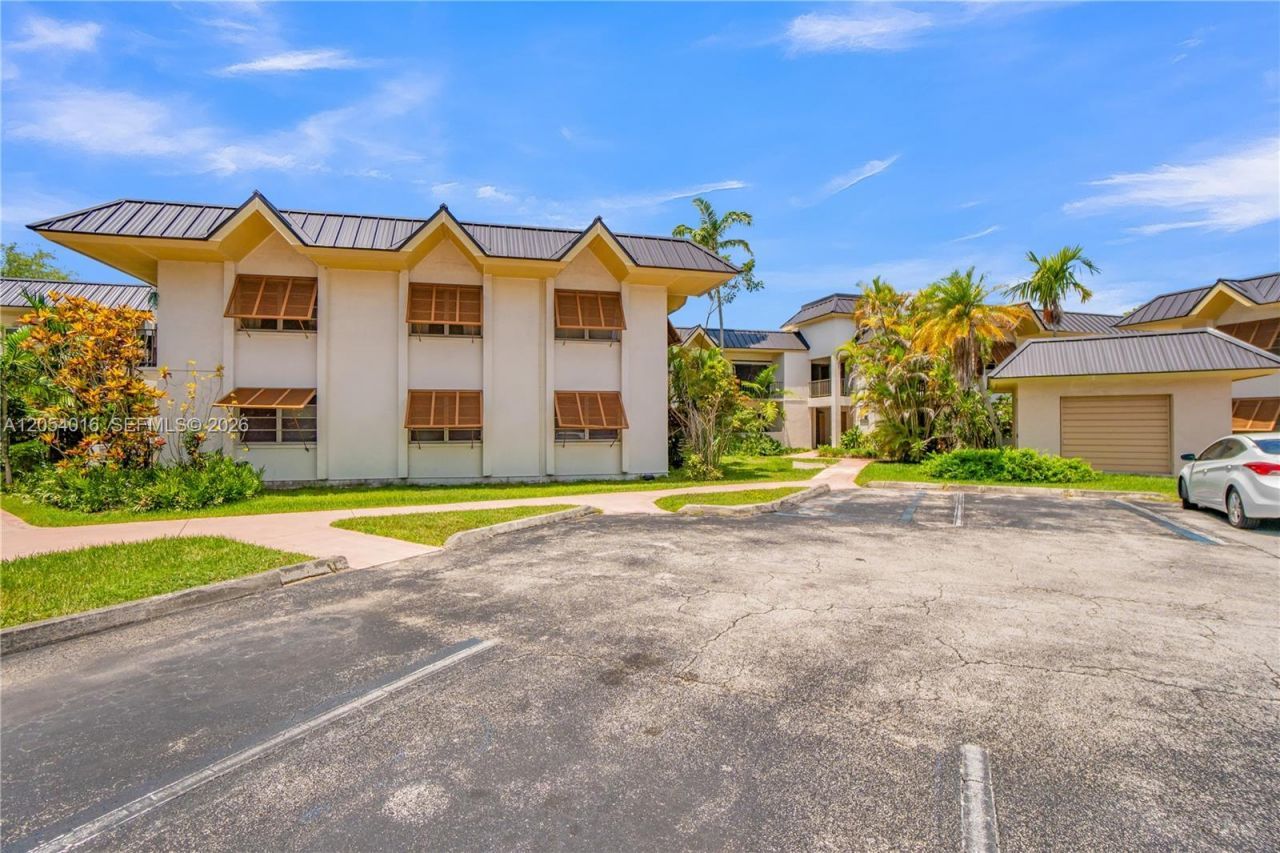 9354 SW 77th Ave, Unit I1, Miami, FL 33156 Photo