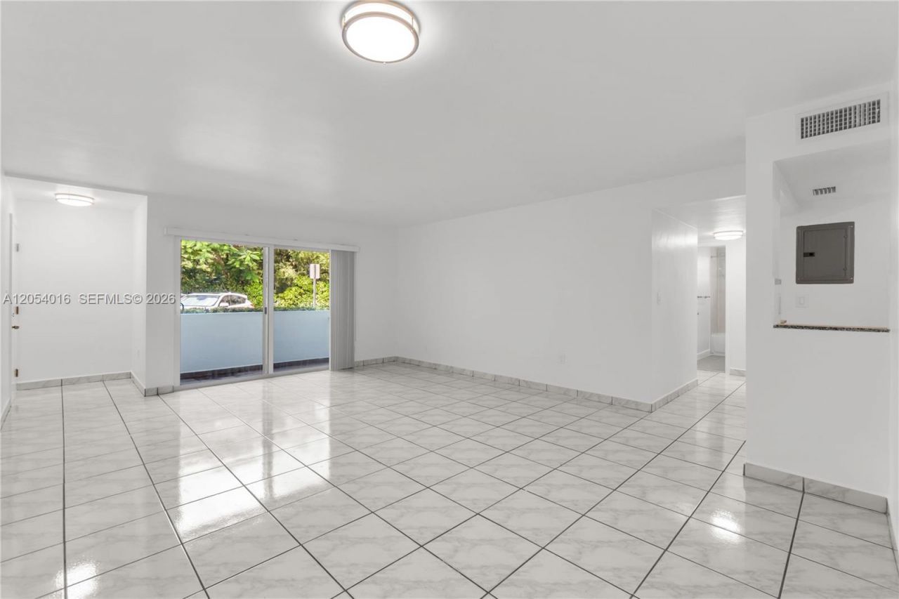 9354 SW 77th Ave, Unit I1, Miami, FL 33156 Photo