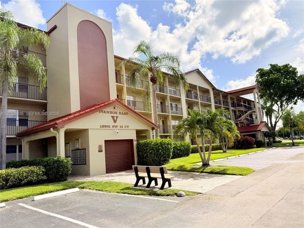 12901 SW 15th Ct , Unit 402V, Pembroke Pines, FL 33027