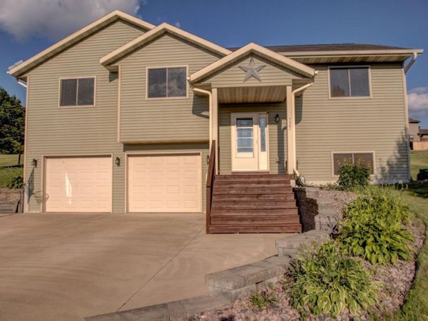 737 Arrowhead BOULEVARD, Wilton, WI 54670