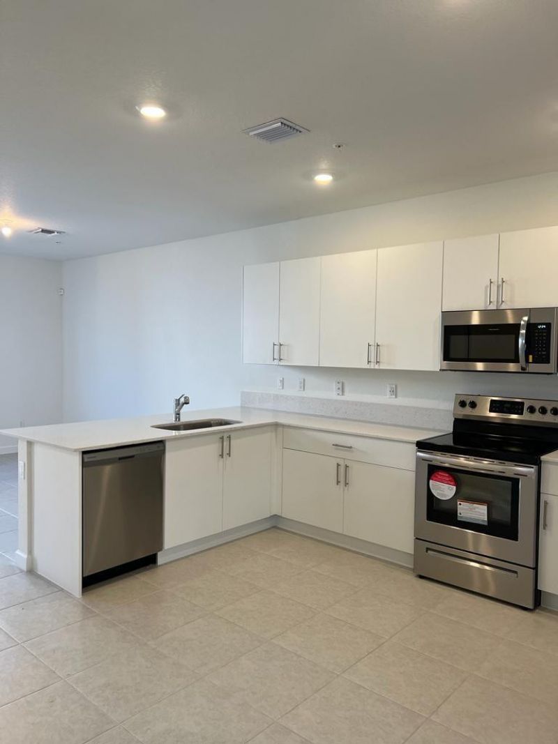 237 SW 159th Way, Pembroke Pines, FL 33027 Photo