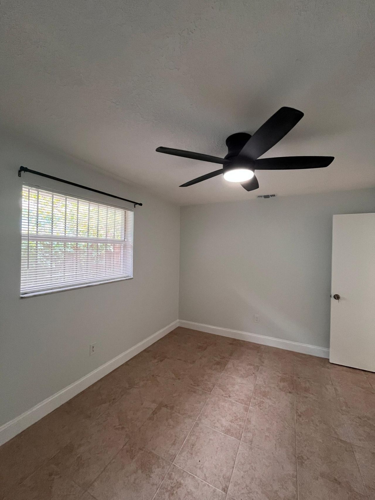 522 46th Street, West Palm Beach, FL 33407 Photo