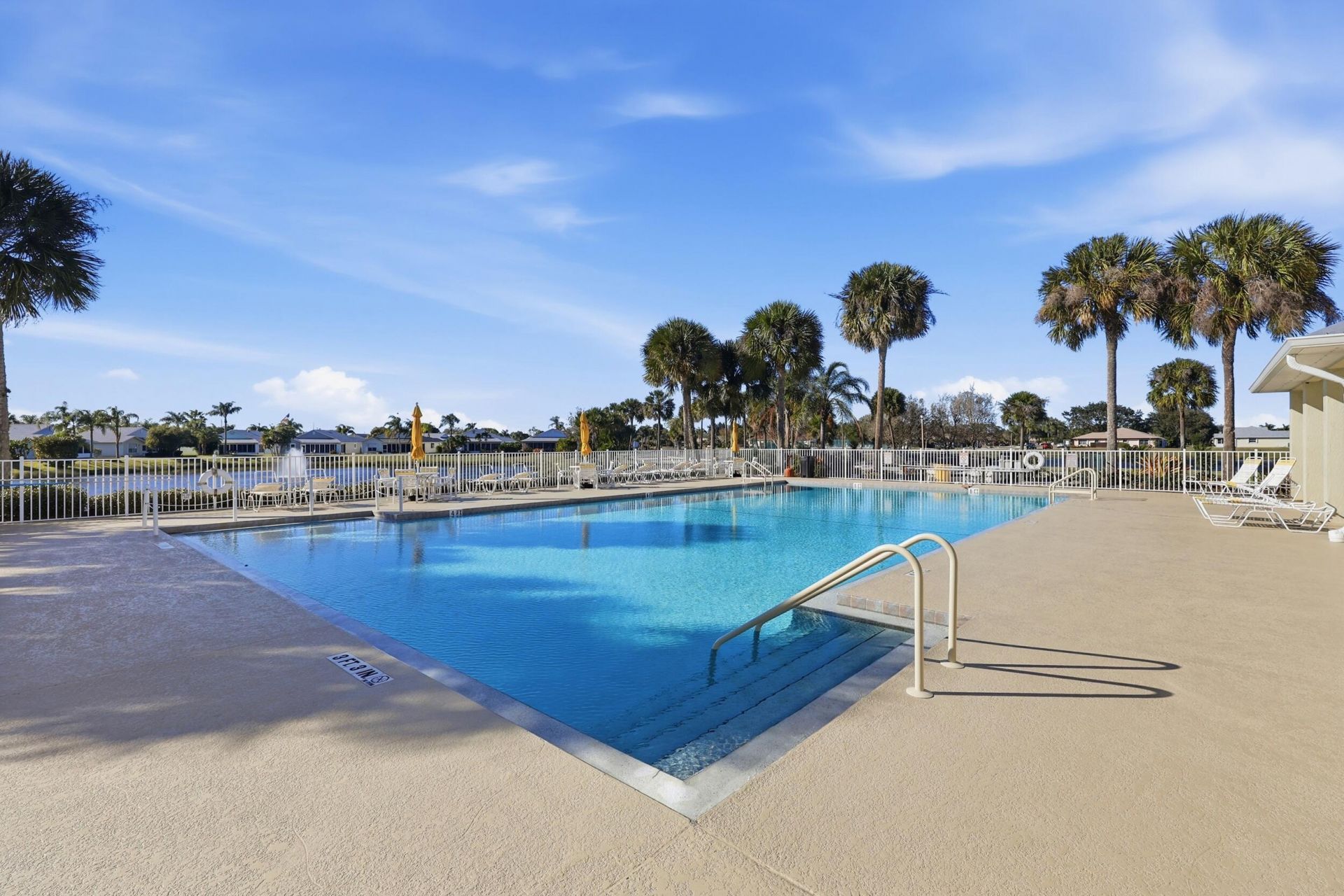 515 Ponderosa Drive, Unit 42a, Fort Pierce, FL 34982 Photo