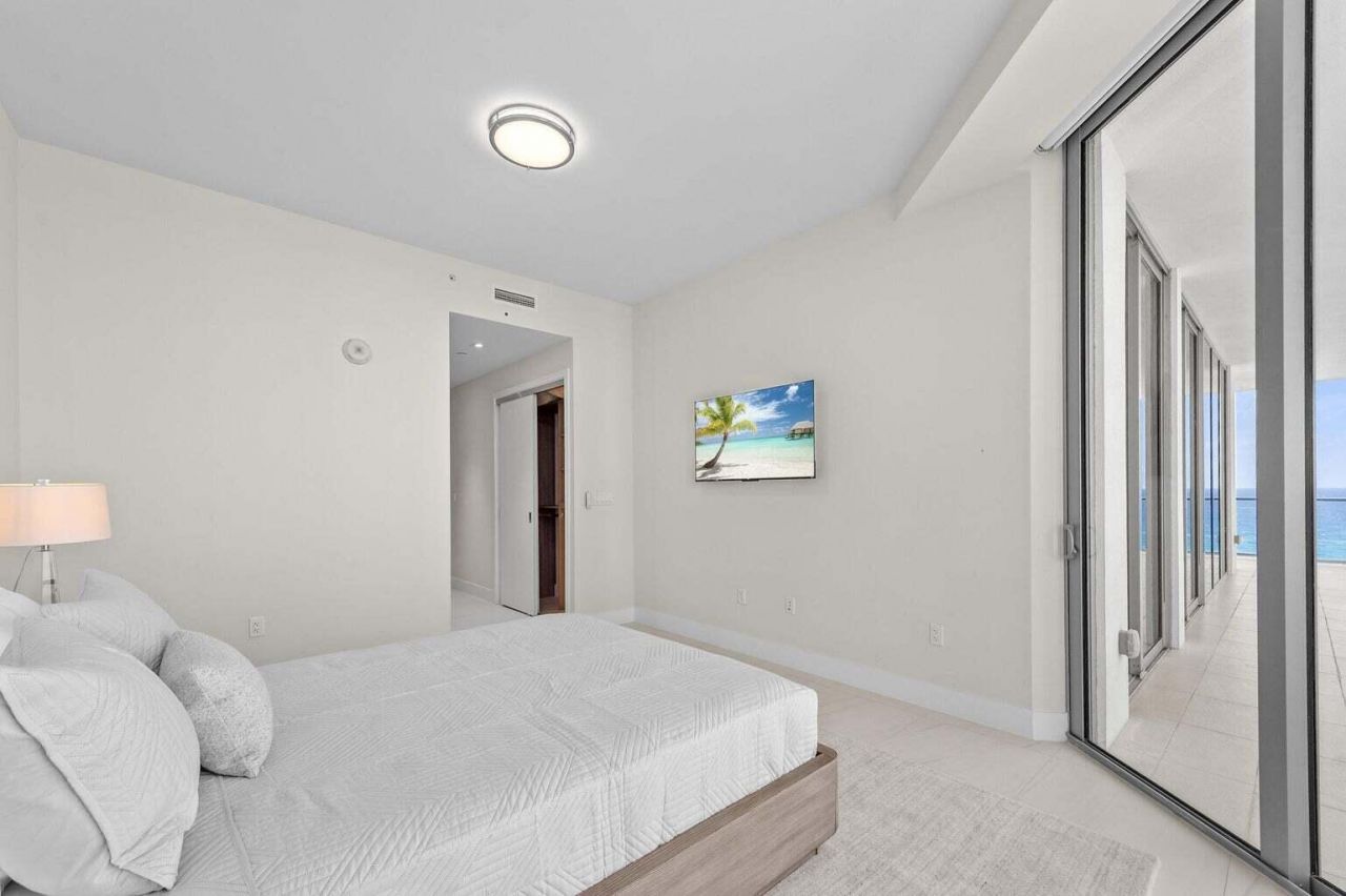 3100 N Ocean Drive, Unit H 1504, Riviera Beach, FL 33404 Photo