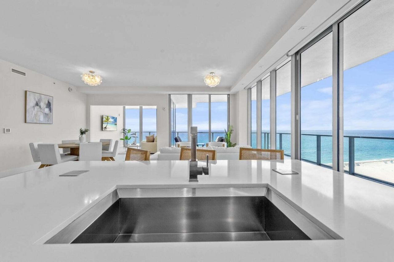 3100 N Ocean Drive, Unit H 1504, Riviera Beach, FL 33404 Photo