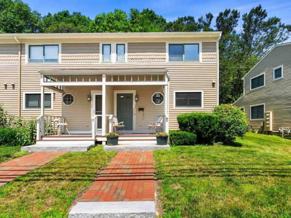 39 Spinnaker Way, Portsmouth, NH 03801