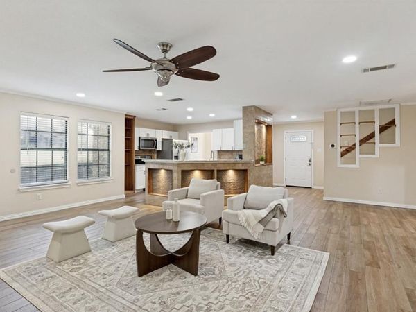 4220 Canyon Trail, Lake Worth, TX 76135