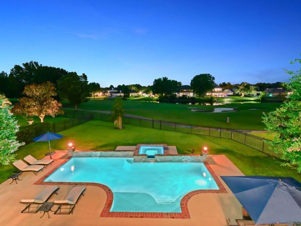 19528 Southern Hills Ave, Baton Rouge, LA 70809