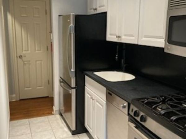 711 Washington Dr, Ramsey, NJ 07446