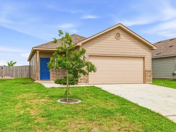 19835 DOC HOLIDAY DR, Lytle, TX 78052