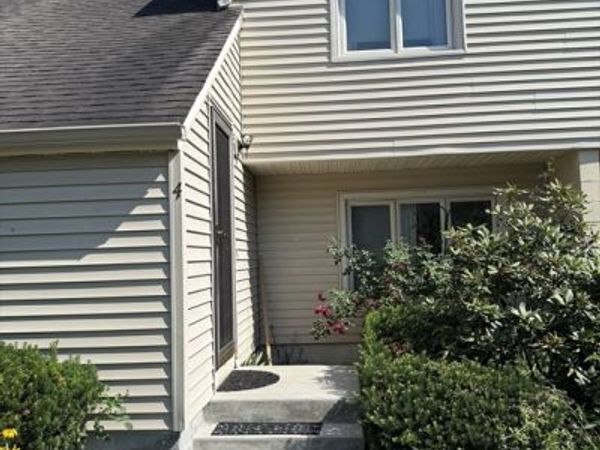 399 Great Rd, Unit 4, Acton, MA 01720