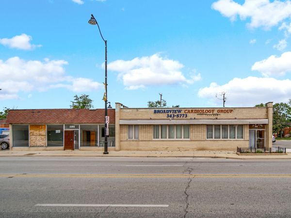 2201 W Roosevelt Road , Broadview, IL 60155