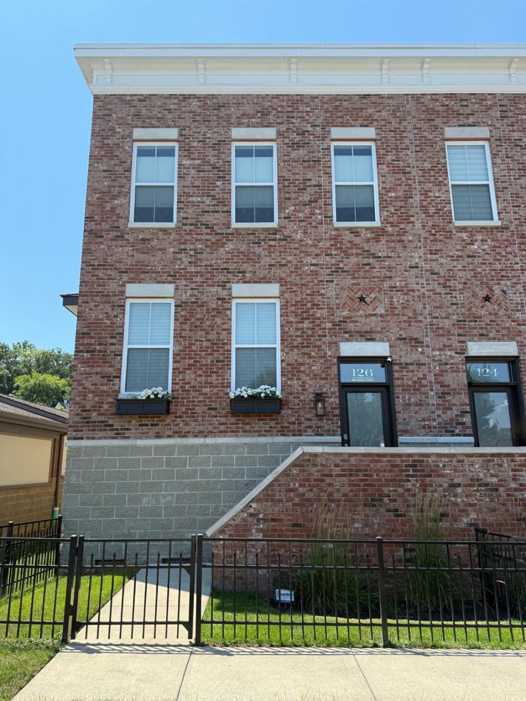126 Broadway Street, Loveland, OH 45140 Main Photo