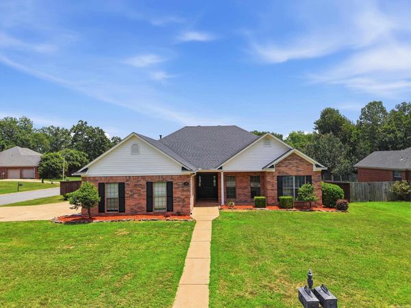 440 Wedgewood Point, Conway, AR 72034