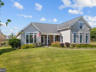 35987 BIRCH HOLLOW LANE , HILLSBORO, VA 20132