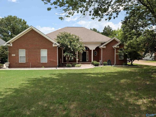 107 Lansdowne Drive, Madison, AL 35758