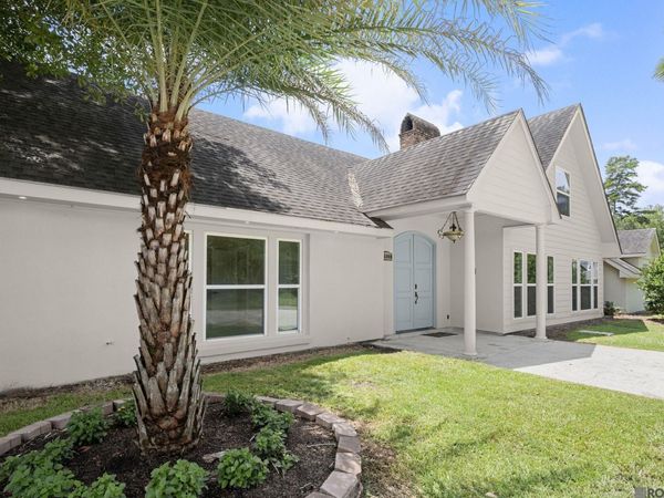 26000 Plantation Ave, Denham Springs, LA 70726