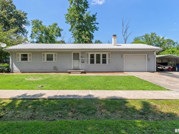 613 W Stotlar Street, West Frankfort, IL 62896