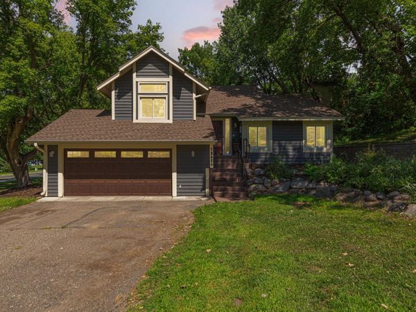 13628 Vincent Circle, Burnsville, MN 55337