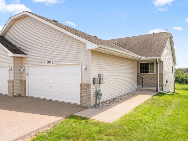 1805 Lakeridge Way, Waconia, MN 55387