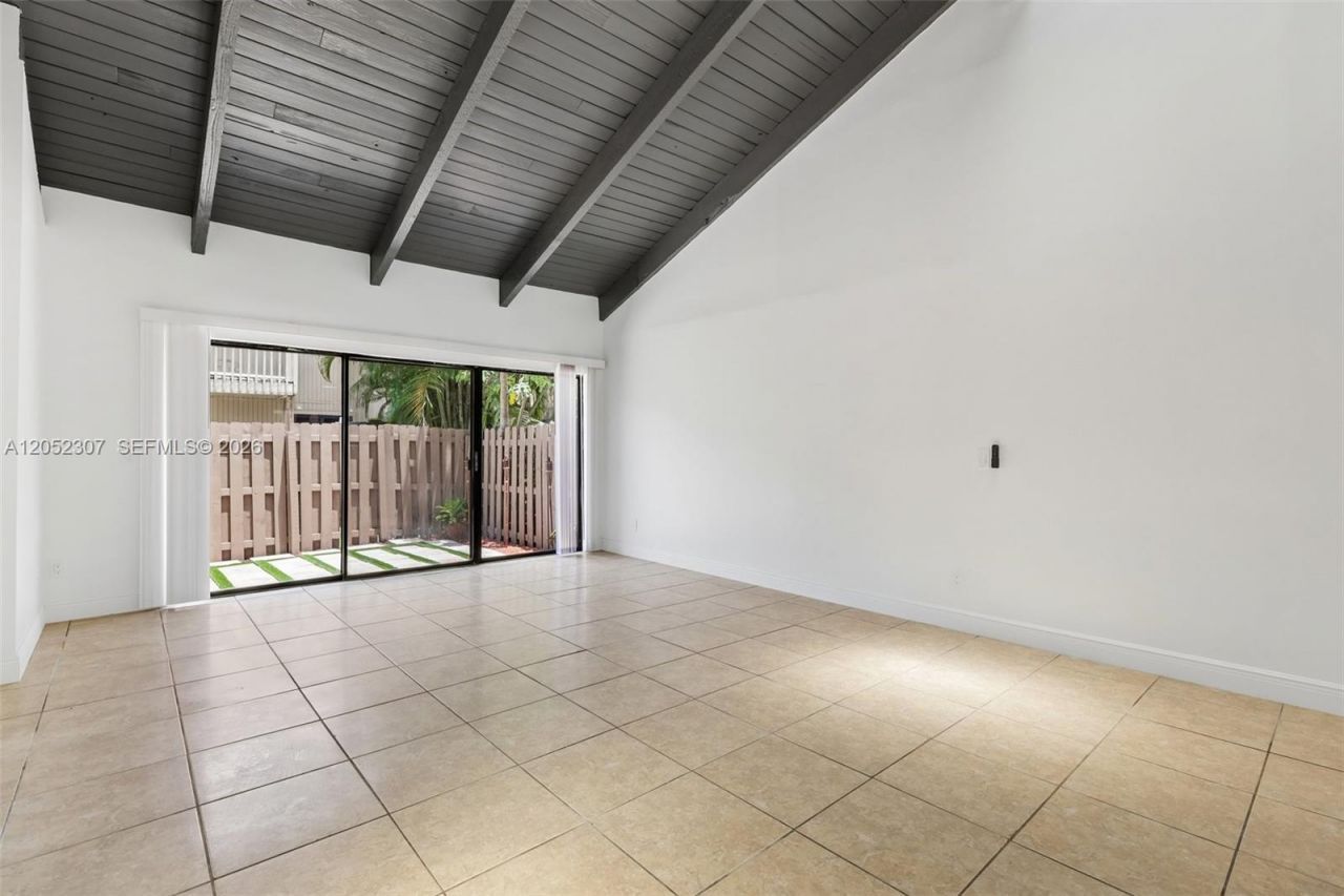 2112 SW 81st Way , Davie, FL 33324 Photo
