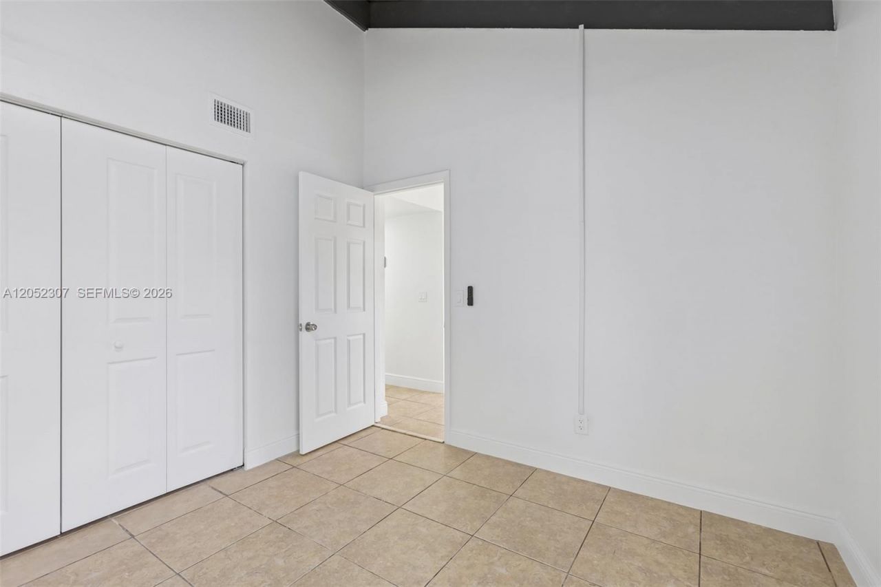 2112 SW 81st Way , Davie, FL 33324 Photo