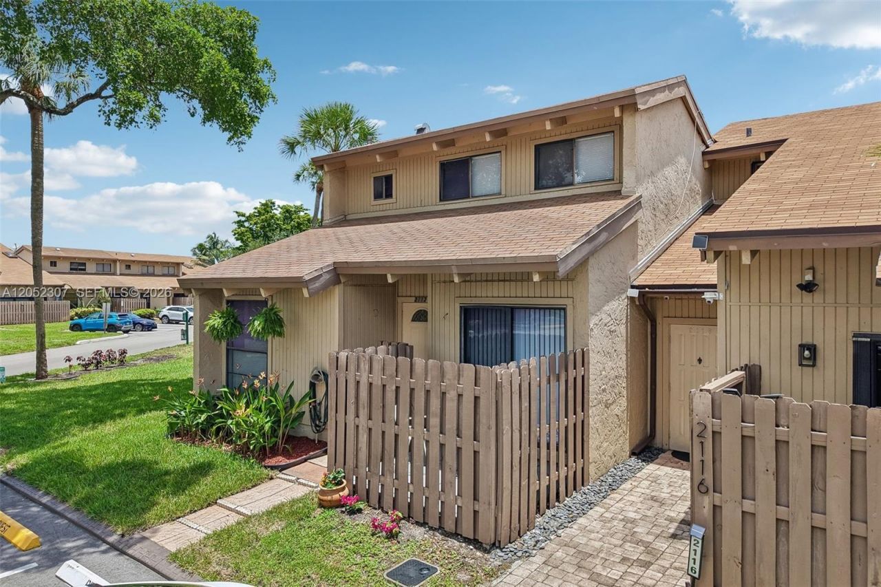 2112 SW 81st Way , Davie, FL 33324 Photo
