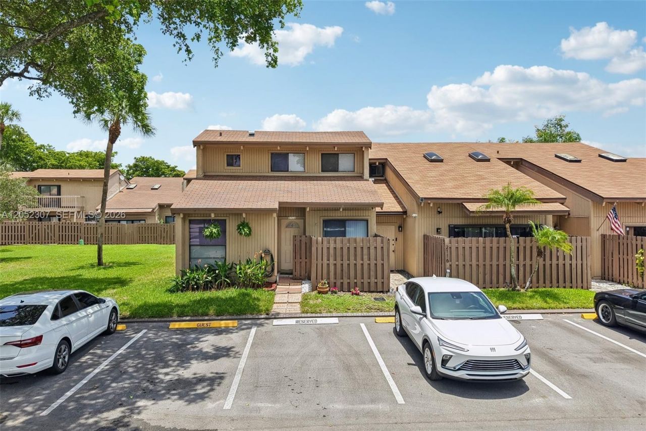 2112 SW 81st Way , Davie, FL 33324 Photo