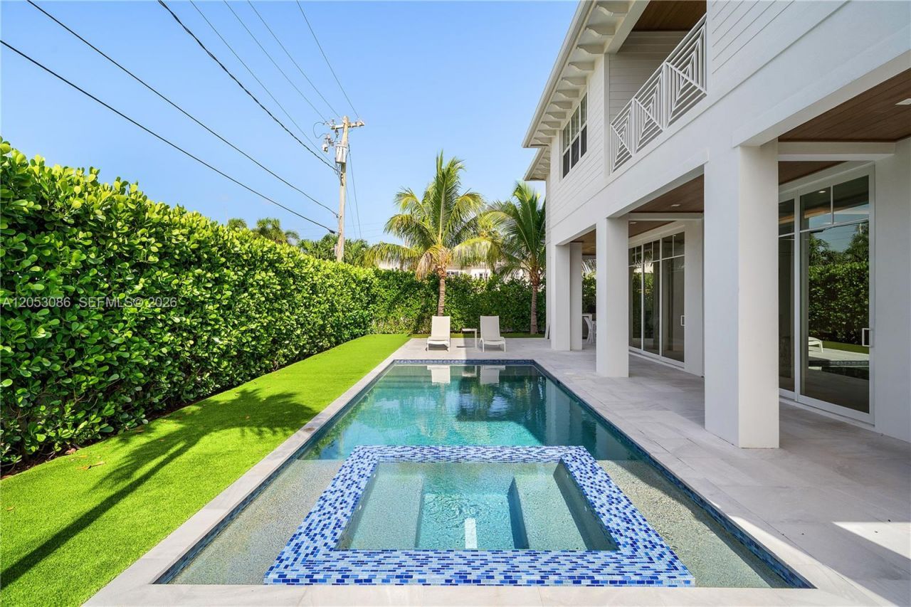 728 Malaga Dr , Boca Raton, FL 33432 Photo